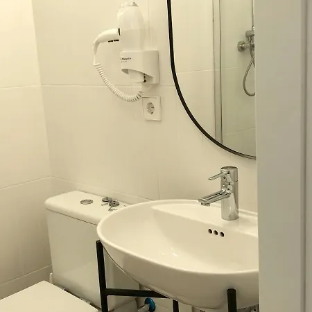 The Mo House 2* 바르셀로나