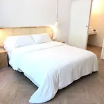 The Mo House Hotel